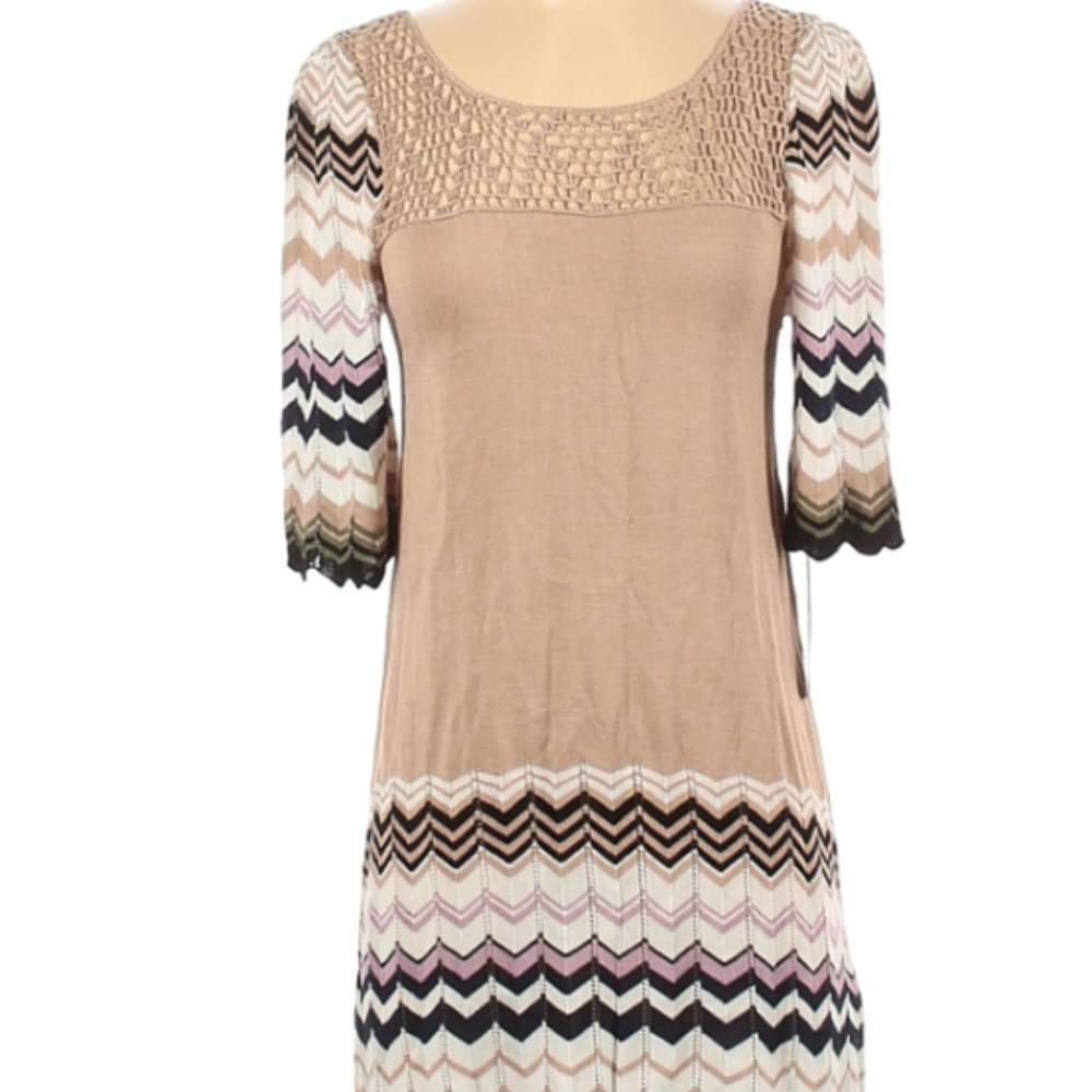 NWT RXB CROCHET Beige Dress with Geometric Pattern Black White Brown Casual Sz S